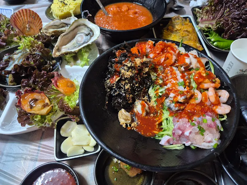 물회 한 상 차림