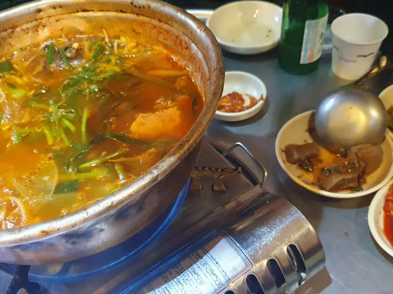 보글보글 끓는 동태찌개