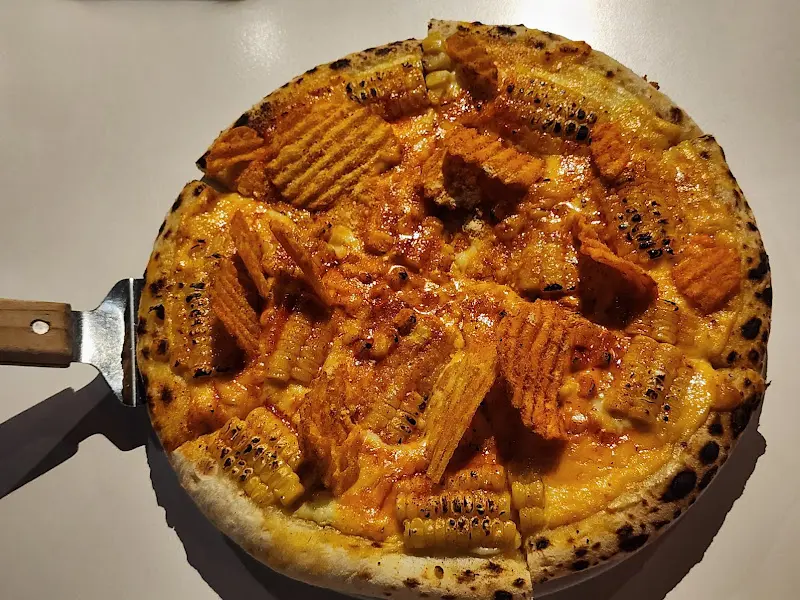 모트 옥수수 피자