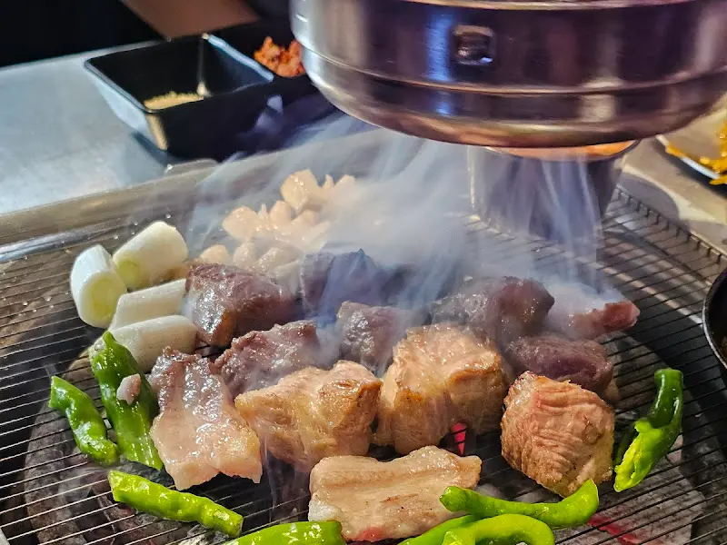 불판 위의 근고기