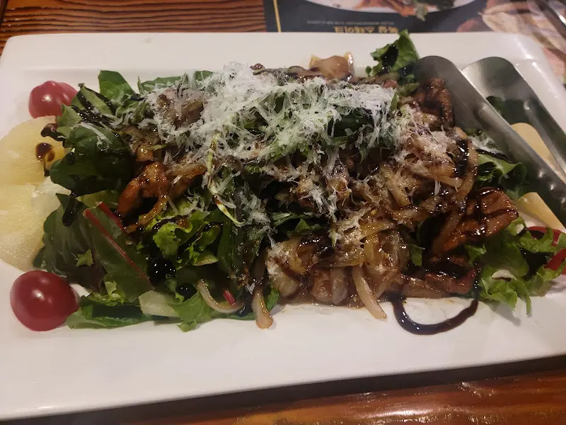 시그노라 목살 스테이크 샐러드