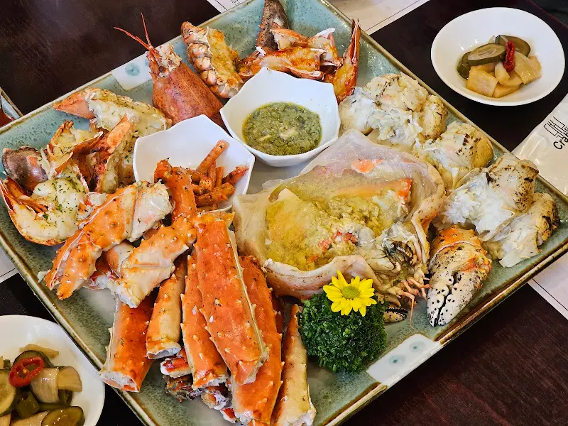 푸짐한 킹크랩 한 상