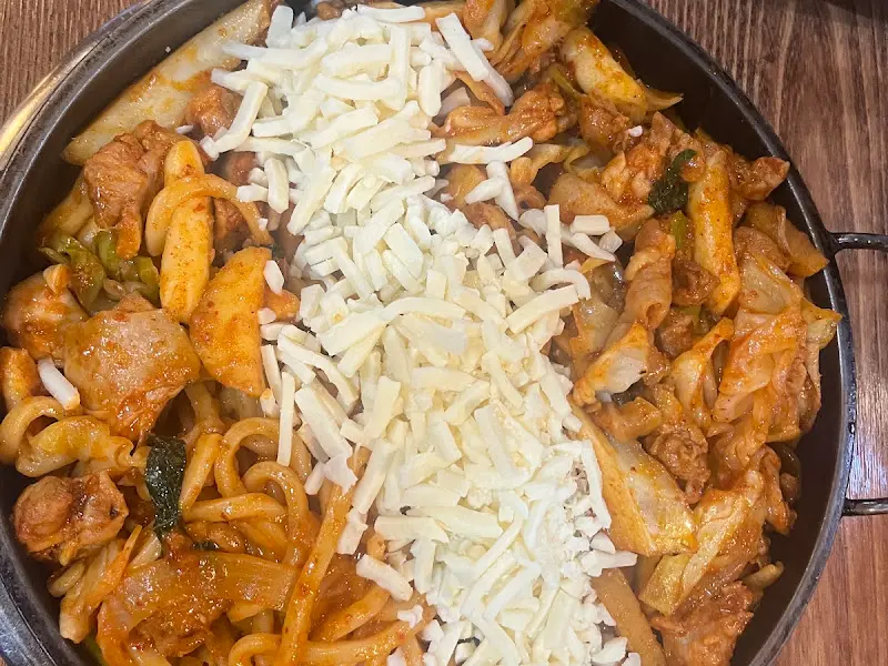 치즈닭갈비 근접샷