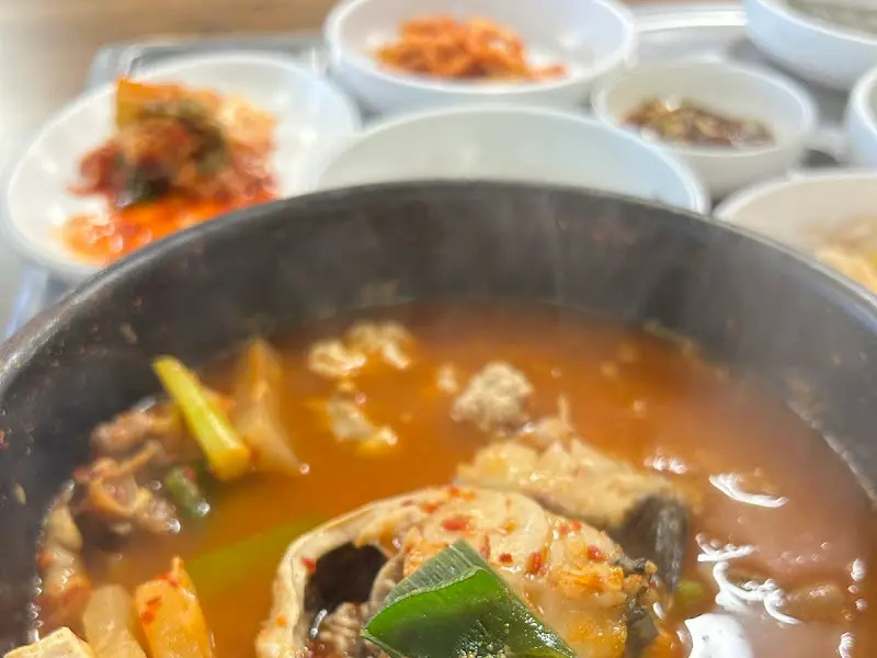 병어 뚝배기 전체샷