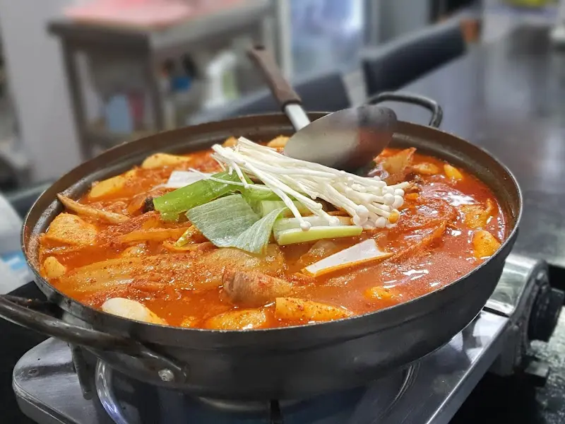 신촌 영양센터 묵은지 닭볶음탕