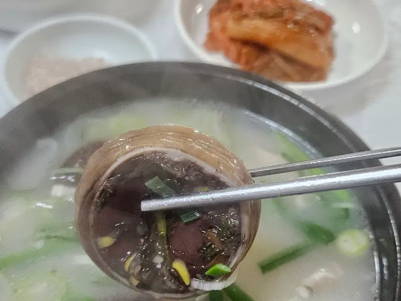 한우식당 순대국 속 피순대