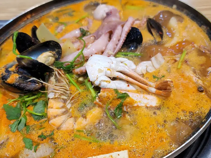 해산물이 가득 들어간 해물찜