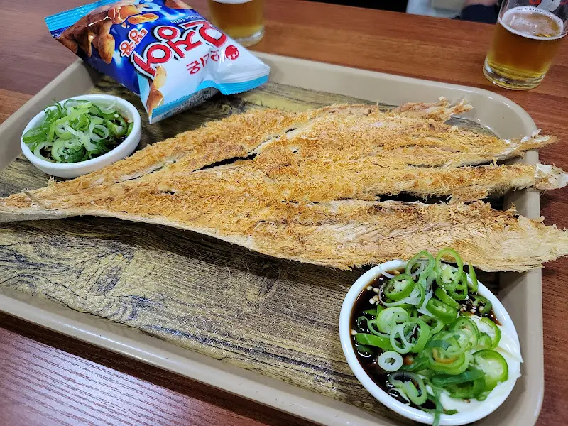 초원슈퍼 황태와 과자