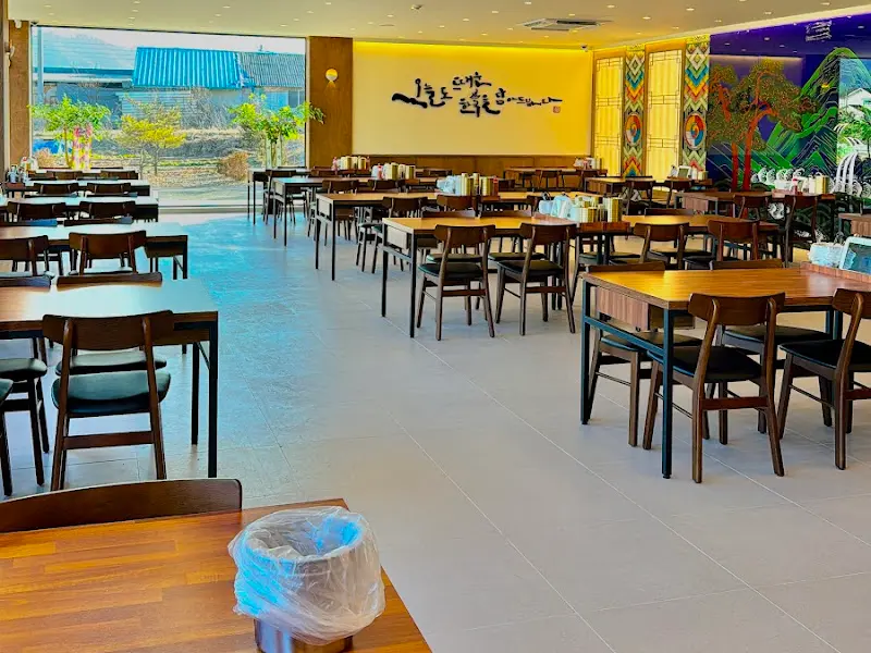 넓고 쾌적한 내부