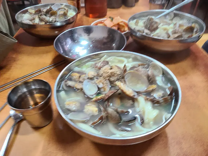 푸짐한 칼국수 한 상