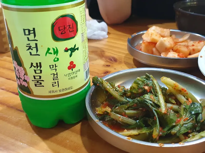 어죽과 함께 나온 막걸리