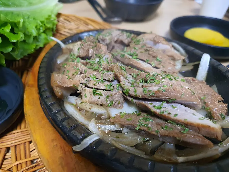 보쌈과 쌈 채소