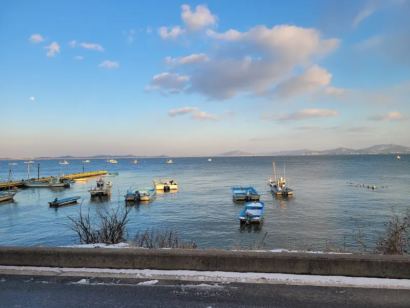 해질녘 바다 풍경