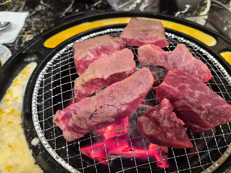 함박산 숯불갈비 식당 숯불 와규