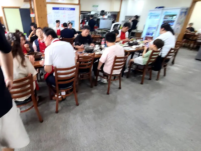 가게 내부 전경