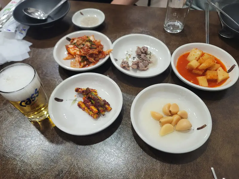 꽃밭식당 전체 상차림