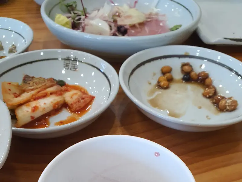 다양한 밑반찬 클로즈업