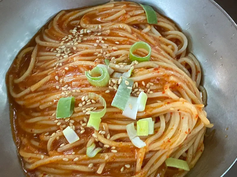 진우네집국수의 비빔국수