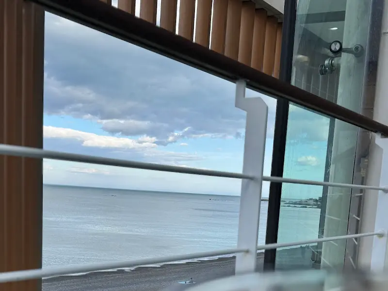 해월당에서 바라본 바다