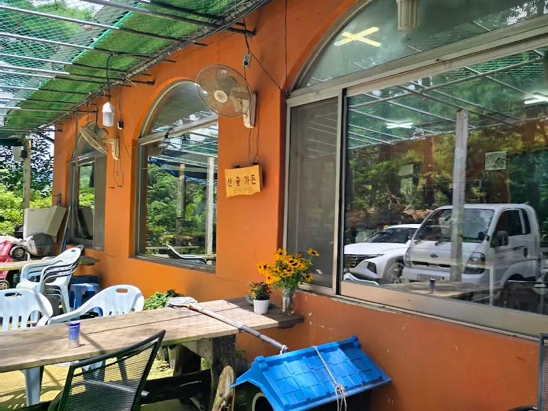 식당 외부 테라스