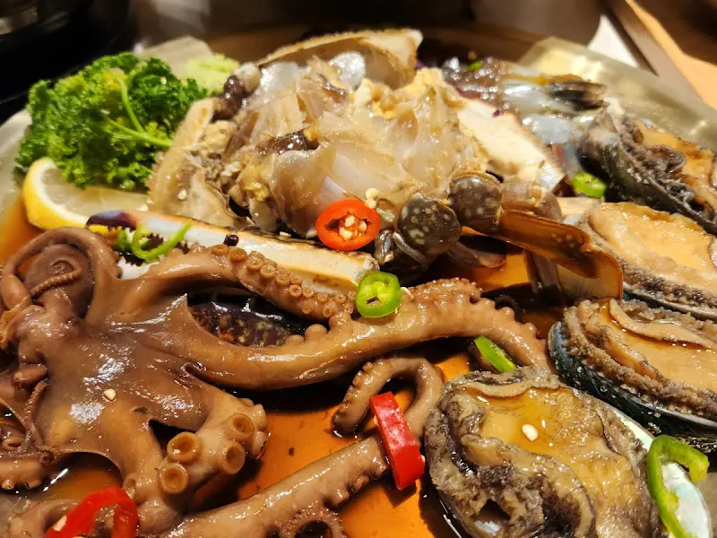 해물 모듬장의 풍성한 비주얼