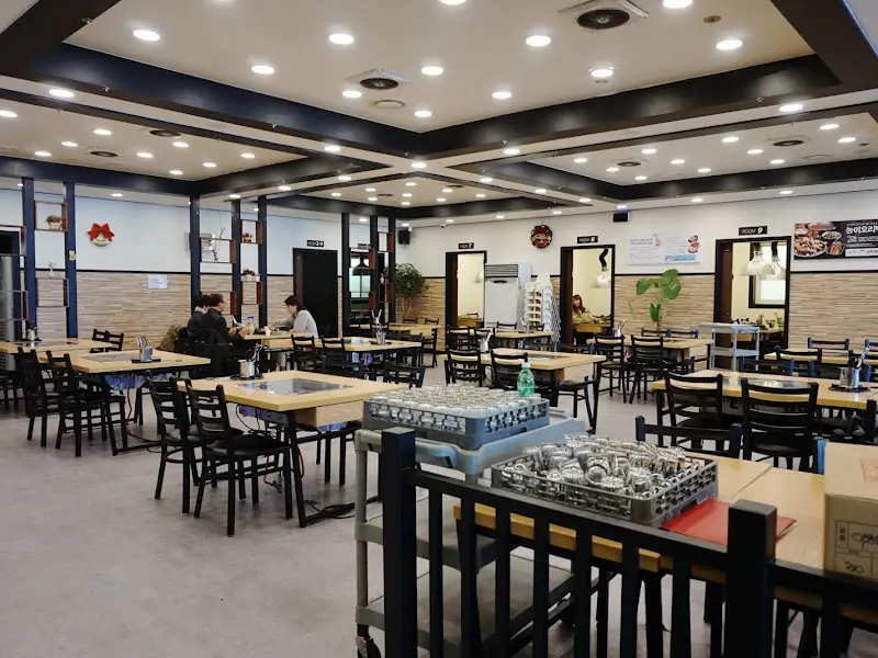 넓고 쾌적한 내부