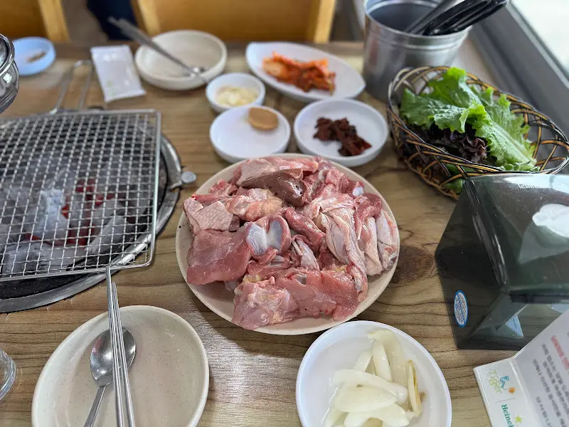 닭 숯불구이 밑반찬