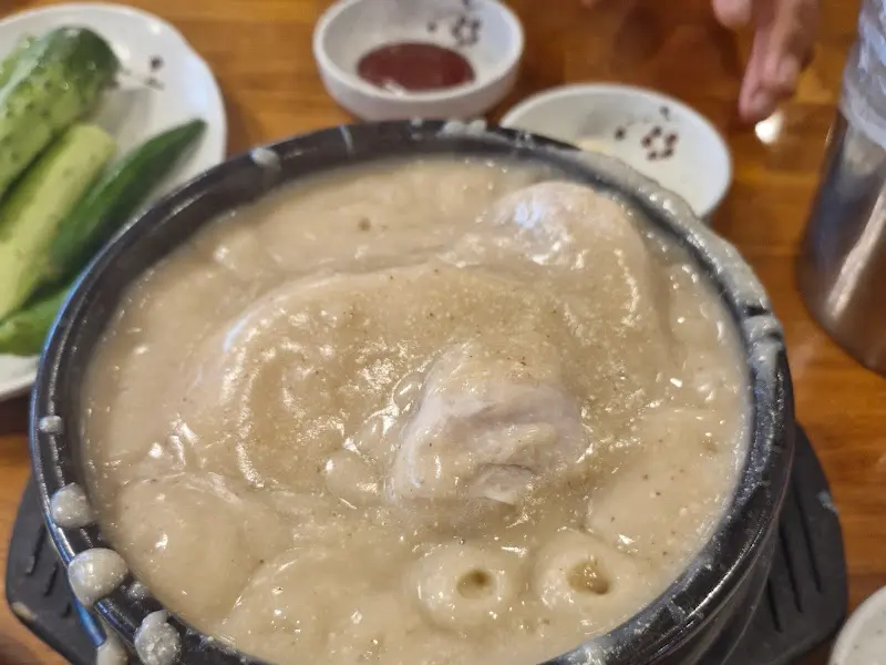 걸쭉한 삼계탕 국물