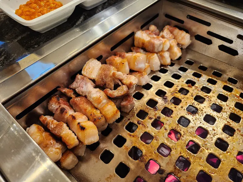 구워지고 있는 돼지고기