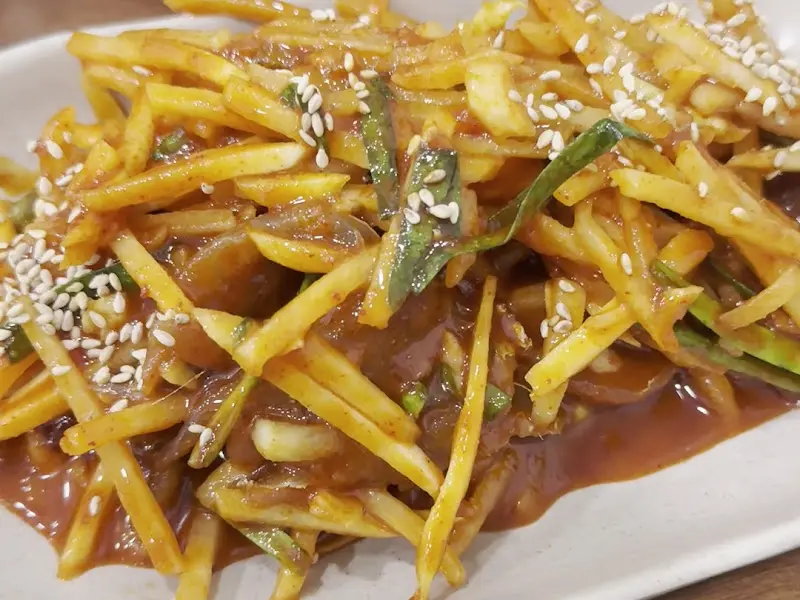 어부밥상 멸치회