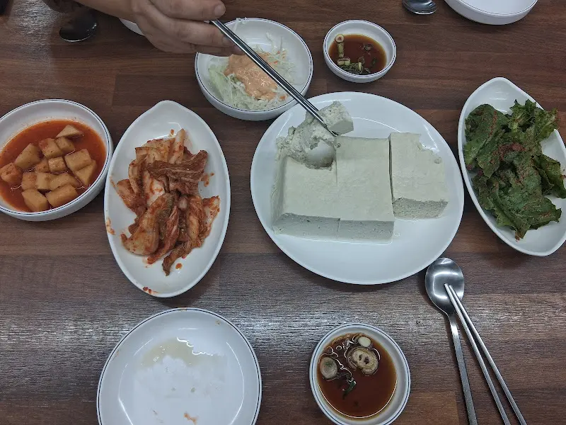 두부와 밑반찬