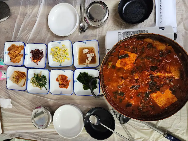 나비산기사식당 한 상 차림