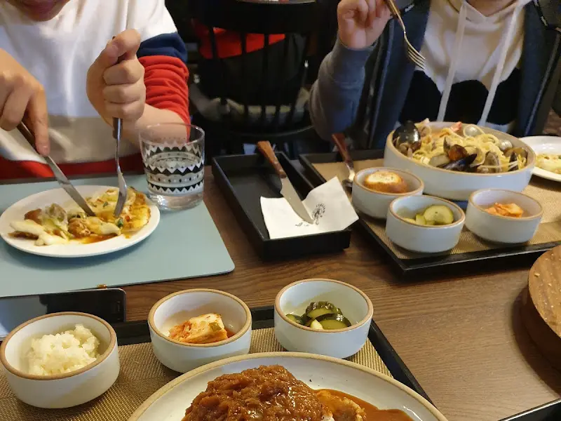 다 함께 즐기는 식사