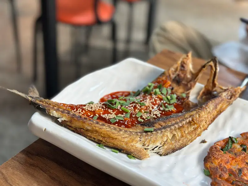 윤기가 흐르는 삼치 구이