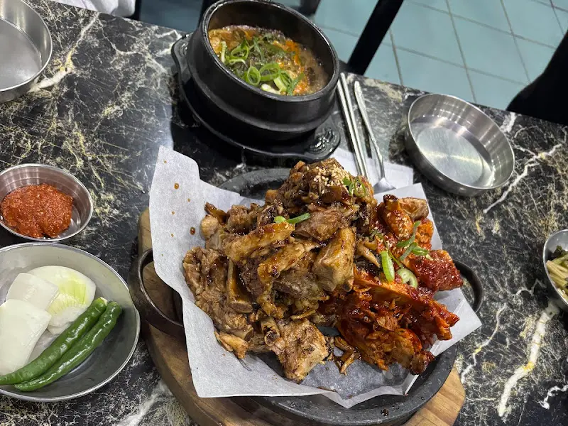 등갈비 구이와 우거지 해장국