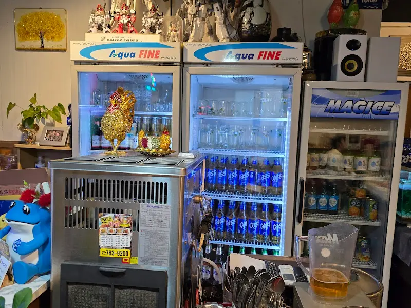 덴데치킨 내부 음료 냉장고