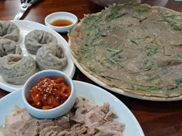 봉평의 향수를 담은 여주 대궐막국수, 그 슴슴한 맛의 맛집 기행