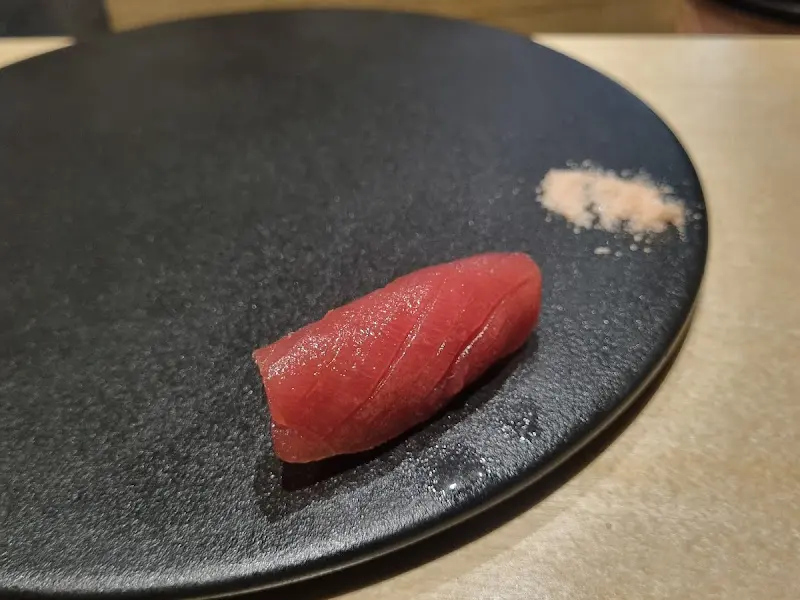 입맛을 돋우는 비주얼의 스시