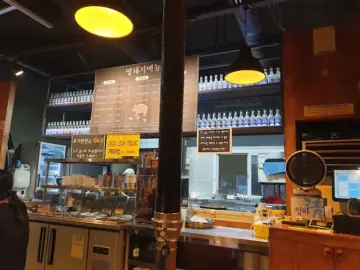 싸고 푸짐한 괴산 칼국수 맛집, 실비칼국수에서 추억의 한 그릇!