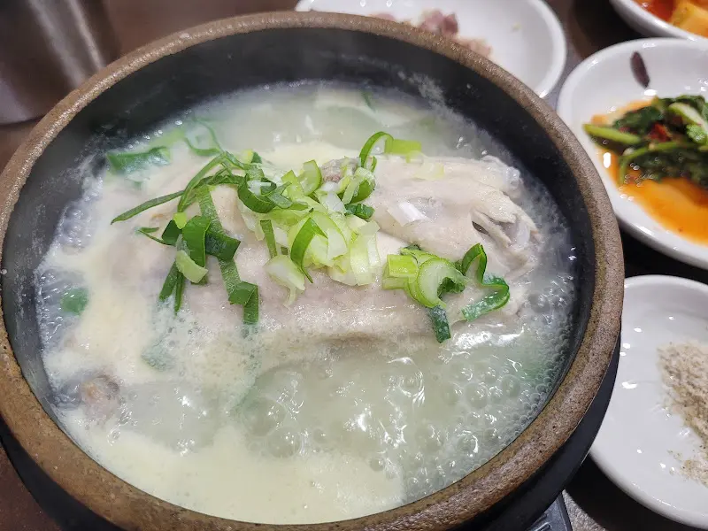 꽃밭식당 삼계탕 디테일샷
