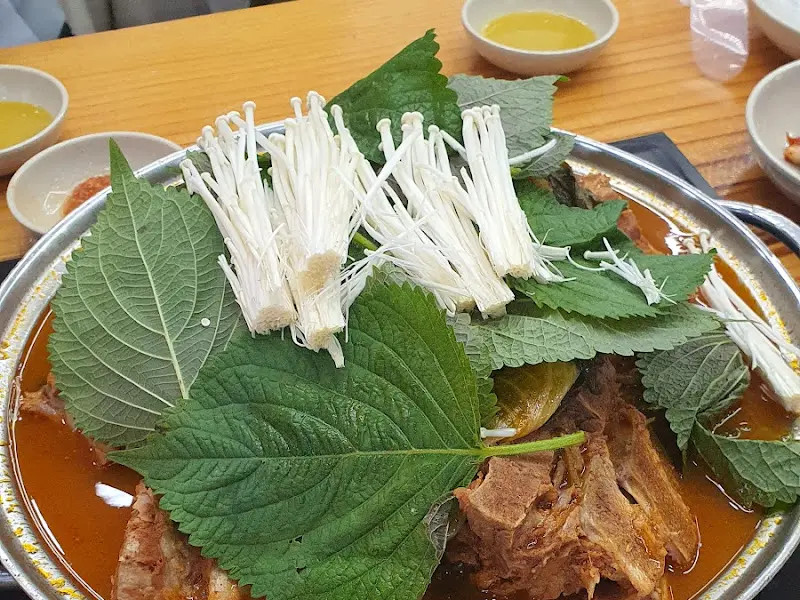 뼈다귀전골 근접샷