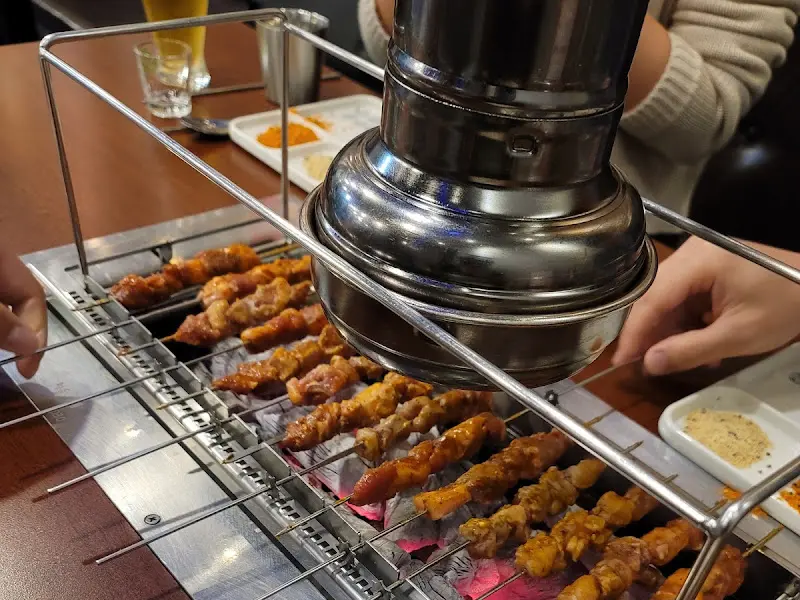 통사부양꼬치 굽는 모습