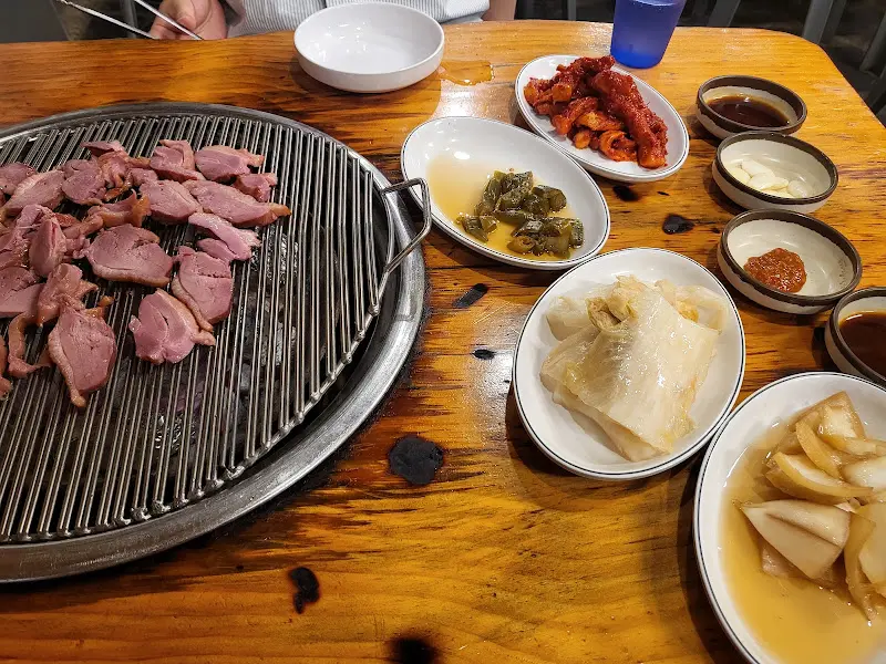 오리고기와 밑반찬