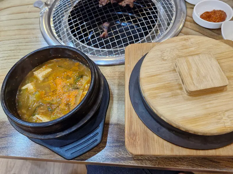 솥밥과 된장찌개