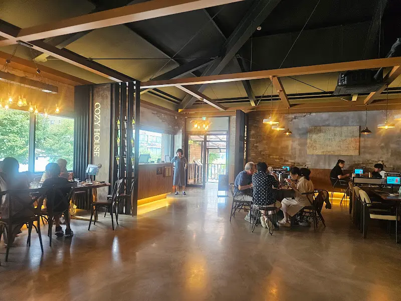 코지하우스 내부