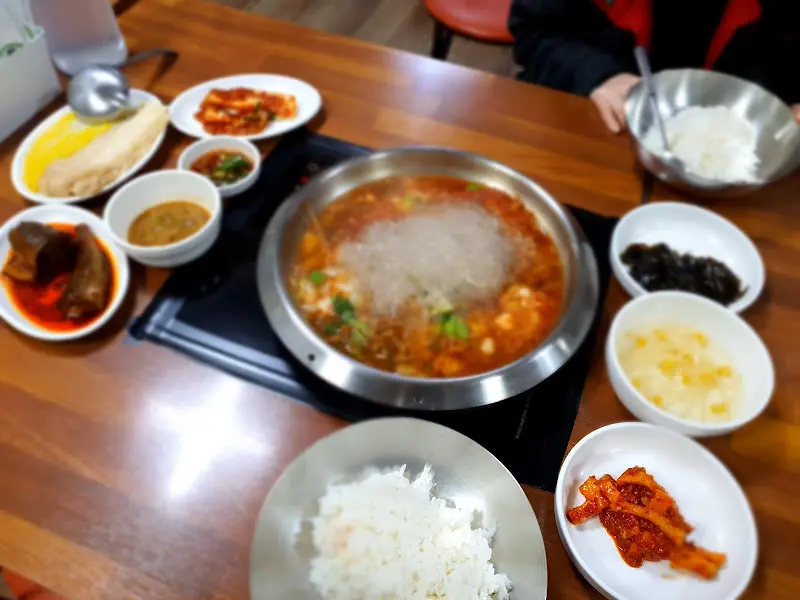 푸짐한 한 상 차림