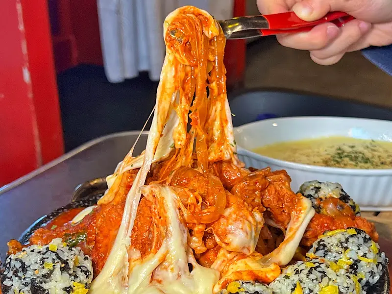 쭉쭉 늘어나는 치즈