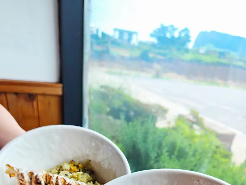 창밖으로 보이는 성산일출봉