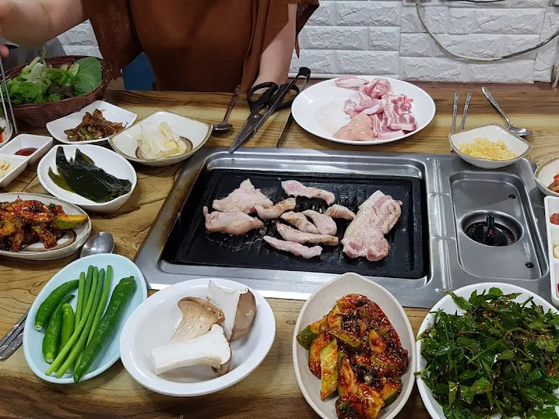 다양한 곁들임 채소