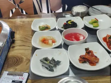 겨울 바다 품은, 해맑은미소 해뜨는 맛집에서 맛본 파장어조림 한 끼